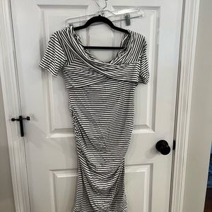 Luxe Essential Apparel black, maternity body con dress, size SM , black&white